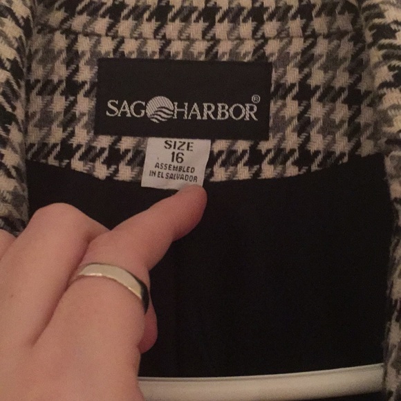 Vintage Sag Harbor Blazer - Picture 2 of 3